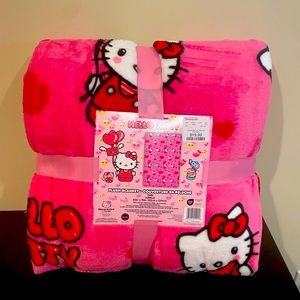 Hello Kitty Valentines Hearts Postcard Twin Blanket NWT